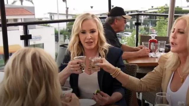 Cinq à Sept Khloe Denim Blazer worn by Shannon Beador as seen in The Real Housewives of Orange County (S17E08)