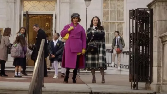 Saint Laurent Séverine escarpins en cuir verni porté par Charlotte York (Kristin Davis) comme on le voit dans And Just Like That... (S02E07)