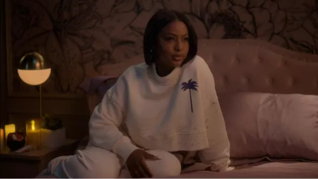 Palm Angles Paint­ed Palm Tree Sweat­shirt worn by Annika Longstreet (Justine Skye) as seen in grown-ish (S06E06)
