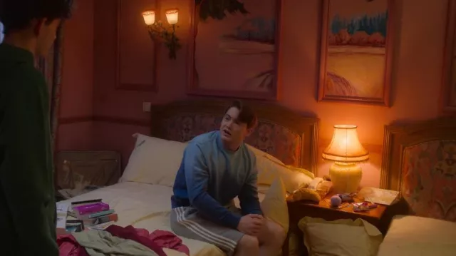 Adidas 3-Strippes Sweat Shorts usados por Nick Nelson (Kit Connor) como se ve en Heartstopper (S02E06)