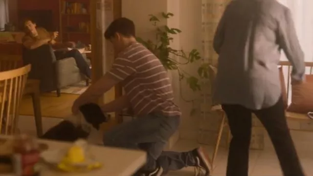 Abercrombie & Fitch Essential Oversized Pocket Tee usada por Nick Nelson (Kit Connor) como se ve en Heartstopper (S02E07)