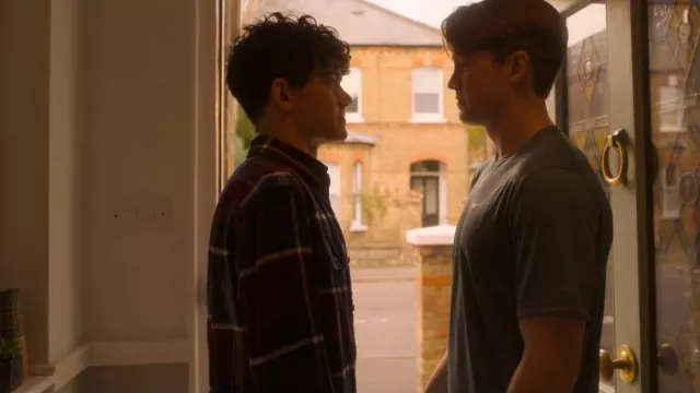 7 Diamonds Generation Stretch Plaid Button-up Shirt In Burgundy worn by Charlie Spring (Joe Locke) as seen in Heartstopper (S02E01)