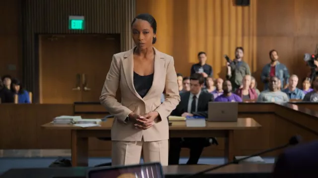 Favorite Daughter The Fa­vorite Blaz­er worn by Andrea Freemann (Yaya DaCosta) as seen in The Lincoln Lawyer (S02E09)