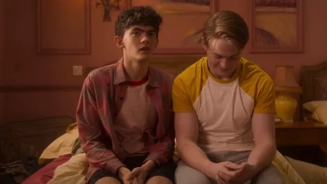 Abercrombie & Fitch Red Plaid Shirt worn by Charlie Spring (Joe Locke) as seen in Heartstopper (S02E04)
