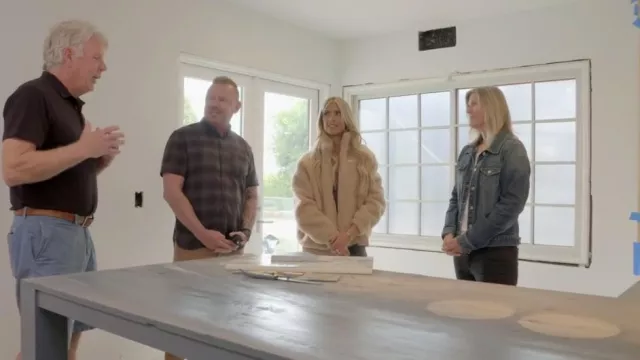 Nike Sports­wear Swoosh Plush Jacket worn by Christina El Moussa as seen in Christina on the Coast (S05E11)