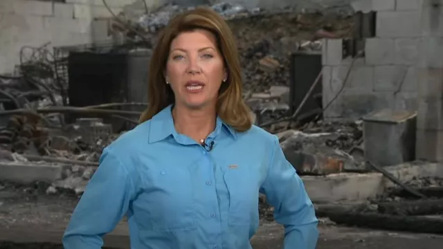Columbia Silver Ridge Utility Long Sleeve Shirt In Vista Blue worn by Norah O'Donnell as seen in CBS Evening News on  August 14, 2023