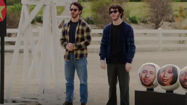 Camisa a cuadros Corridor Macro Upstate usada por Kevin Jonas como se ve en Claim to Fame (S02E03)
