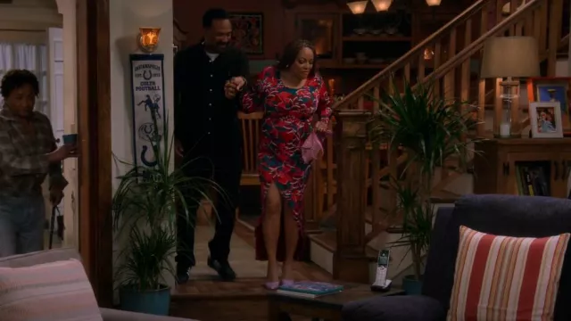 Bar III Printed Slit-Front Pull-On Midi Skirt worn by Regina Upshaw (Kim Fields) as seen in The Upshaws (S04E05)