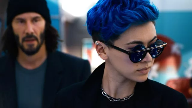 The chain necklace worn by Bugs (Jessica Henwick) in the movie Matrix Resurrections