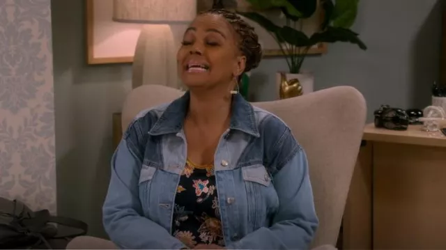 Wild Fable Patch­work Den­im Jack­et worn by Regina Upshaw (Kim Fields) as seen in The Upshaws (S04E03)