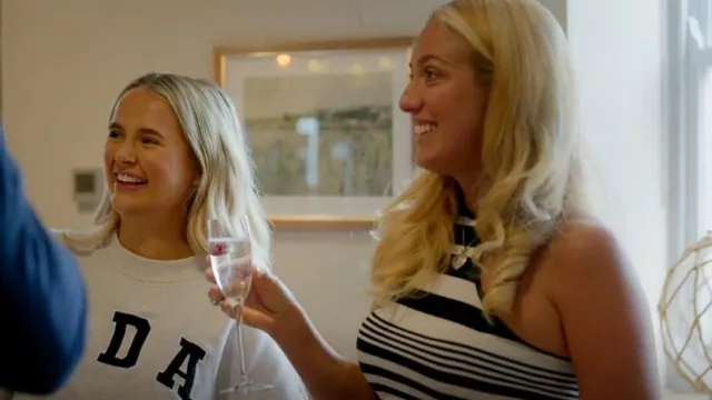 Forever 21 Striped Seam­less Tank Top worn by Paris Fury as seen in At Home with the Furys (S01E01)