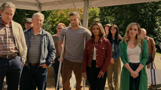 Levi's® Premium Utility Original Trucker Jacket worn by Kaia Bryant (Kandyse McClure) as seen in Virgin River (S05E07)