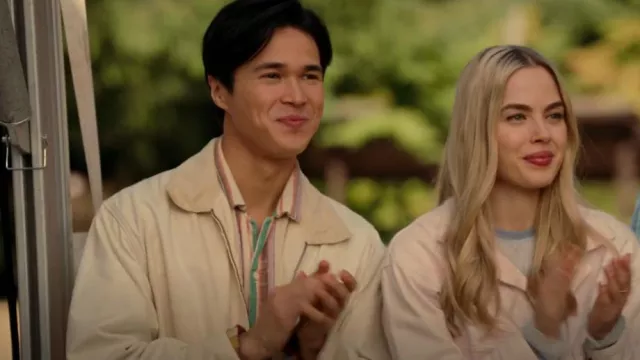 BDG Eli Striped Camp Collar Shirt porté par Denny Cutler (Kai Bradbury) vu  dans Virgin River (S05E07) | Spotern