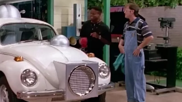 Volkswagen Beetle modified Radbug used by Billy Cranston (David Yost) as seen in Power Rangers TV show (S01E17)