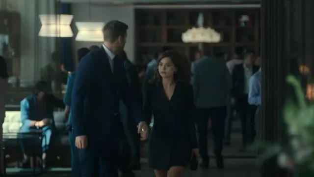 Judith & Charles Vestido digital usado por Liv Taylor (Jenna Coleman) como se ve en Wilderness (S01E04)