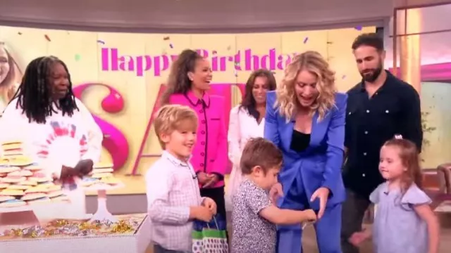 Alex Perry Landon Belted Pleated satin-crepe Wide-leg Pants worn by Sara Haines as seen in The View on  September 18, 2023