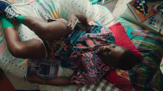 Asos Design Re­laxed Fit Satin Shirt worn by Eric Effiong (Ncuti Gatwa) as seen in Sex Education (S04E03)