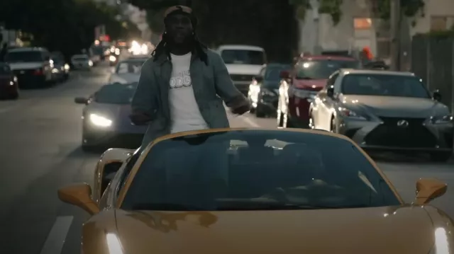 Louis Vuitton White Gradient Bead Logo T Shirt usada por Burna Boy en City Boys [Official Music Video]