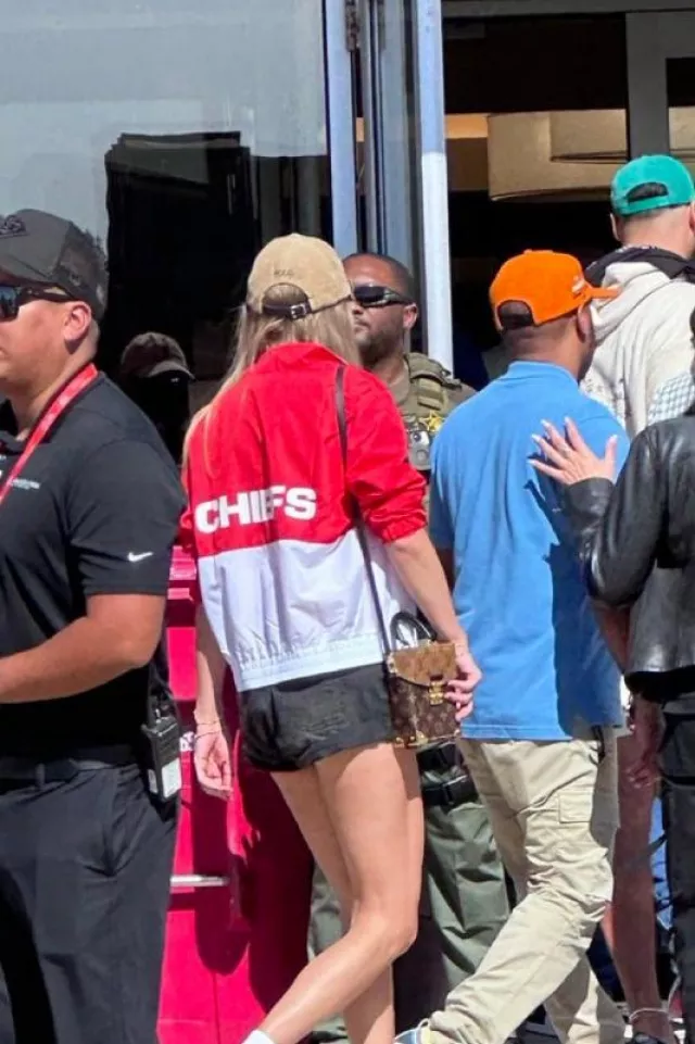 Louis Vuitton Camera Box Bag Worn By Taylor Swift At Chiefs-Bears Game On September 24, 2023