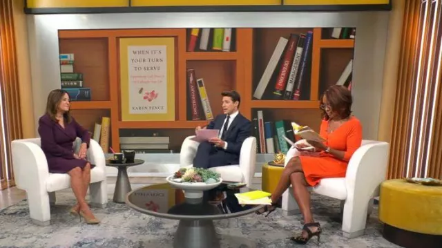 Robe blazer à double poitrine ceinturée Taylor portée par Karen Pence comme vu dans CBS Mornings le 27 septembre 2023