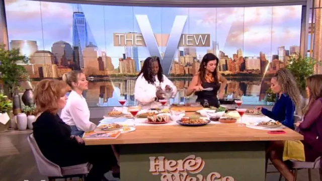 Alice + Olivia Rye High Waist Denim Maxi Skirt worn by Sara Haines as seen in The View on September 27, 2023