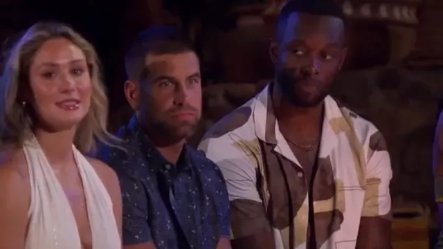 Zara Printed Stretch Shirt In Green worn by Aaron Bryant as seen in Bachelor in Paradise (S09E02)
