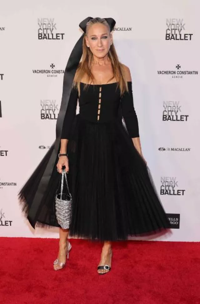 Sjp By Sarah Jessica Parker Dish Sandals worn by  Sarah Jessica Parker at New York City Ballet Fall Fashion Gala on October 5, 2023