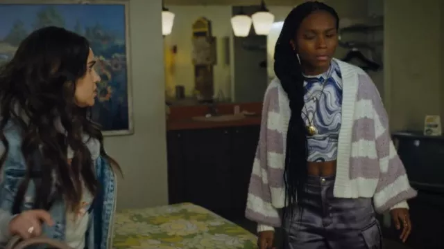 Shein Coolane Marble Print Mock Neck Crop Tee worn by Naomi McDuffie (Kaci Walfall) as seen in Naomi (S01E11)