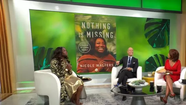 Zara Long Metallic Skirt worn by Nicole Walters as seen in CBS Mornings on  October 10, 2023
