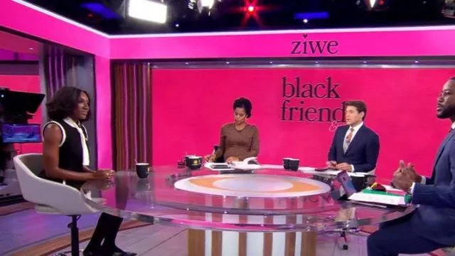 Robe Casablanca Jacky portée par Ziwe comme on le voit dans CBS Mornings le 16 octobre 2023