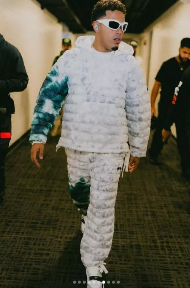 Nike x Stussy Grey Tie-Dye Puffer Pants worn by Myke Towers on the Instagram account @myketowers