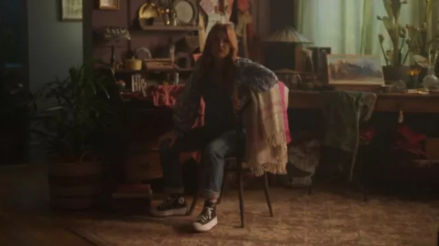 Converse Run Star Hike Sneakers worn by Mary (Isla Fisher) as seen in Wolf Like Me (S02E03)