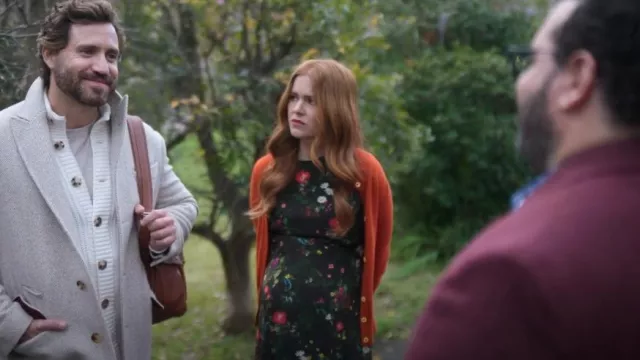 Erdem Kirsten Vestido tubo de jersey floral usado por Mary (Isla Fisher) como se ve en Wolf Like Me (S02E04)