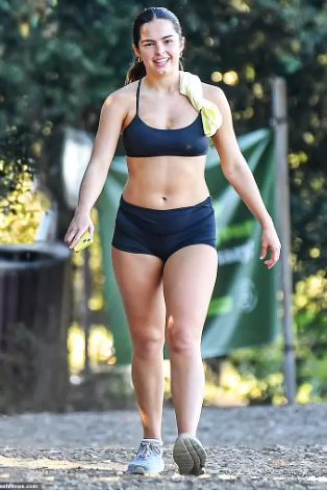 Hoka Mach 5 worn by Addison Rae in Los Angeles on October 18, 2023