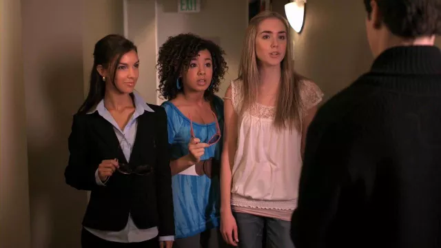Torrid Gauze White Top worn by Jennifer 2 (Spencer Locke) in Big Time Rush (S01E03)