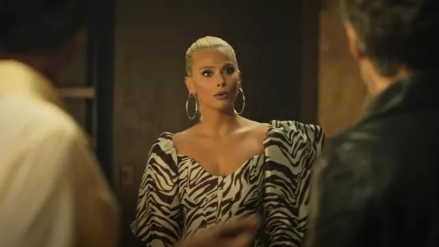 Asos Luxe Puff Sleeve Mini Dress in Zebra Jacquard worn by Isadora Artiñán (Valentina Zenere) as seen in Elite (S07E04)