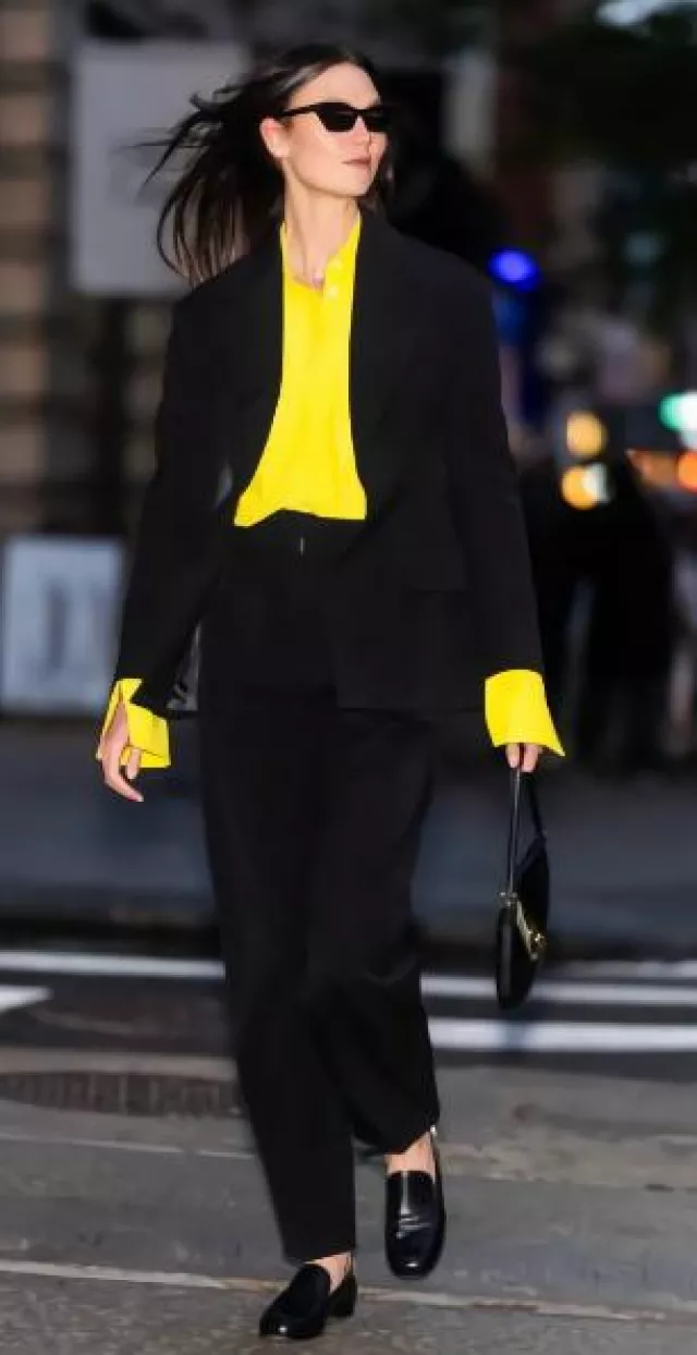 Proenza Schouler Wool Stretch Suiting Trousers worn by Karlie Kloss in  New York City on October 30, 2023