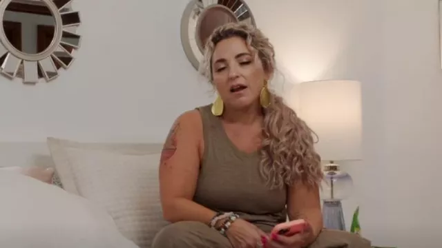 Bette Carre Tha­las­sa Ear­rings worn by Daniele as seen in 90 Day Fiancé: The Other Way (S05E17)