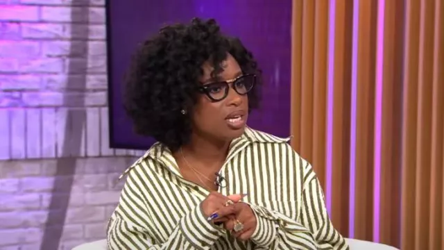Christopher John Rogers Seersucker Camisa con estampado de rayas usada por Jennifer Hudson como se ve en CBS Mornings el 6 de noviembre de 2023