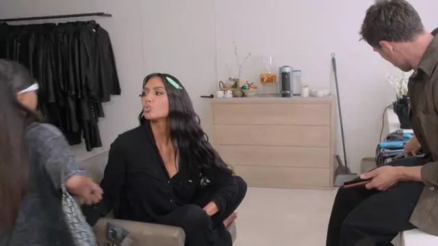Skims Soft Lounge Sleep Set worn by Kim Kardashian as seen in The Kardashians (S04E07)
