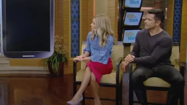 Roland Mouret Salway Skirt worn by Kelly Ripa as seen in LIVE with Kelly and Mark on November 3, 2023