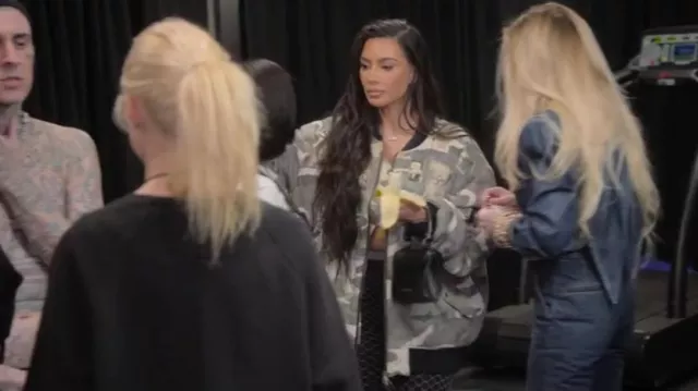 Balenciaga Couteau en nylon mélangé Résille Pantaleggings porté par Kim Kardashian comme on le voit dans The Kardashians (S04E08)