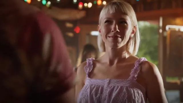 BB Dakota Summer Sunrise Eyelet Embroidered Top worn by Suzy Madison (Betsy Phillips) as seen in Magnum P.I. (S05E16)