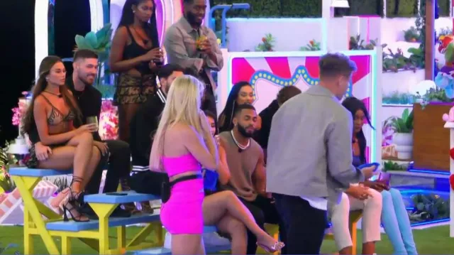 Patbol Cro­chet Bralette Top In Black worn by Courtney Boerner as seen in Love Island Games (S01E16)