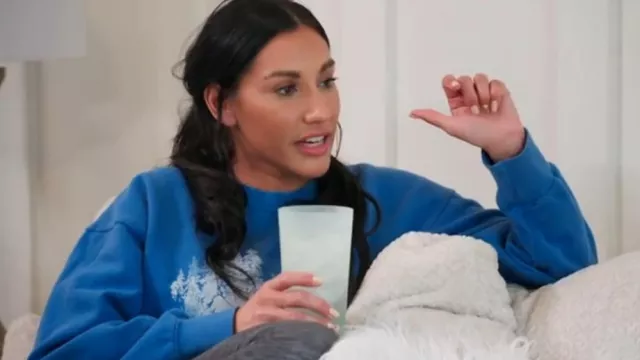 Ae Su­per Soft Col­orado Graph­ic Sweat­shirt worn by Monica Garcia as seen in The Real Housewives of Salt Lake City (S04E11)