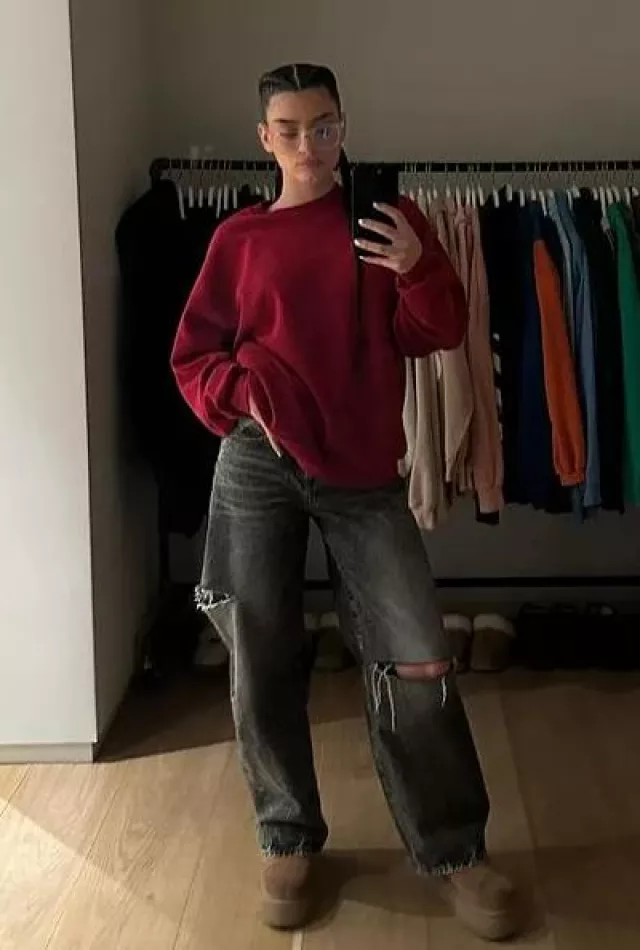 Ugg Classic Ultra Mini Platform Boots worn by Dixie D’Amelio on her Instagram Post on November 19, 2023