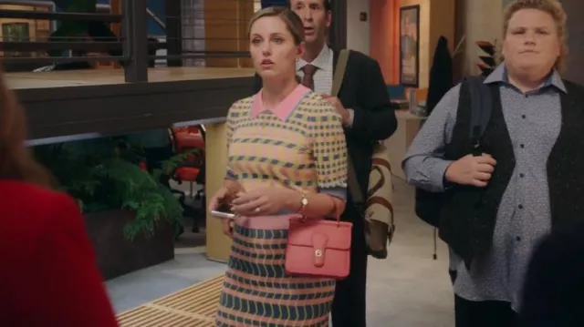Diane Von Furstenberg Rosa Skirt worn by Tami (Taylor Louderman) as seen in Kenan (S02E06)