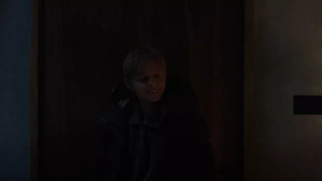 Canada Goose Quilted-finish Down Coat worn by Darby Hart (Emma Corrin) as seen in A Murder at the End of the World (S01E01)