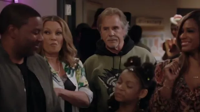 Zara Robe chemise ceinturée de Tasha (Vanessa Williams) vue dans Kenan (S01E09)
