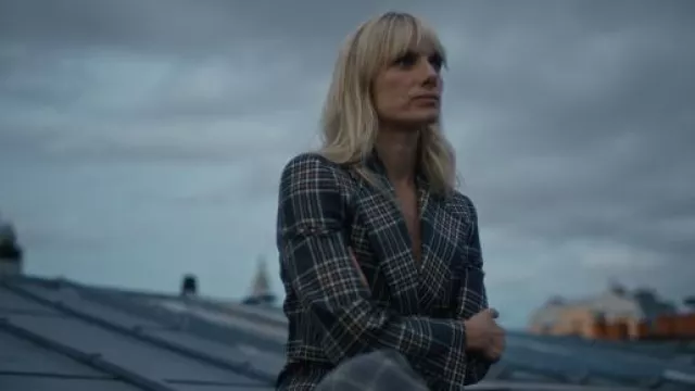 The Gucci plaid blazer worn by Carole (Mélanie Laurent) in the movie Thieves